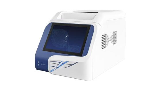 Analisador de PCR em Tempo Real com Bloco de 96 Poços e 5 Canais Fluorescentes para Amplificação de DNA/RNA com Taxa de Aquecimento/Resfriamento de 6°C/S